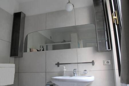 דירות ברגמו Un Loft Solo Per I Tuoi Occhi מראה חיצוני תמונה